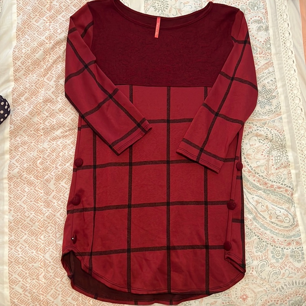 Paolino maroon and black plaid tunic w/ buttons